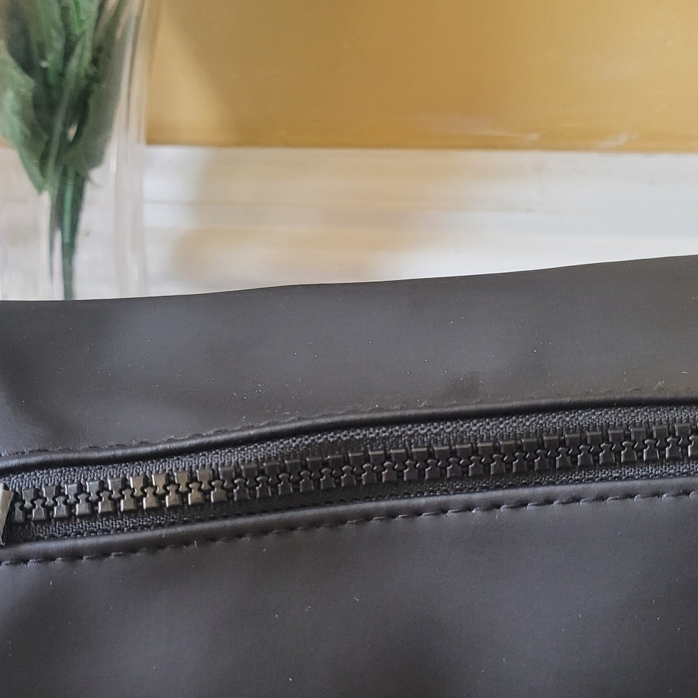 Jimmy Choo - Picture 6 of 7